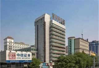 江苏女性头顶脱发